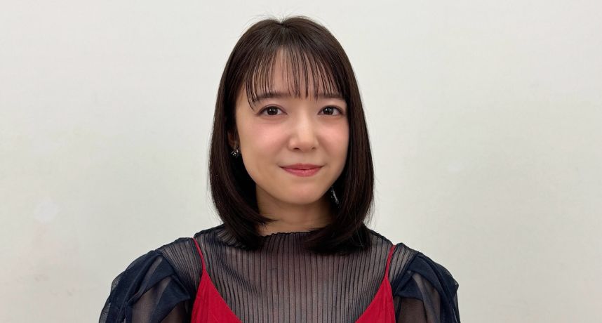 上白石萌音敬業到極限！《神隱少女》才演完又開工 盛夏裹厚重冬裝拍戲 程滿已滿到2027